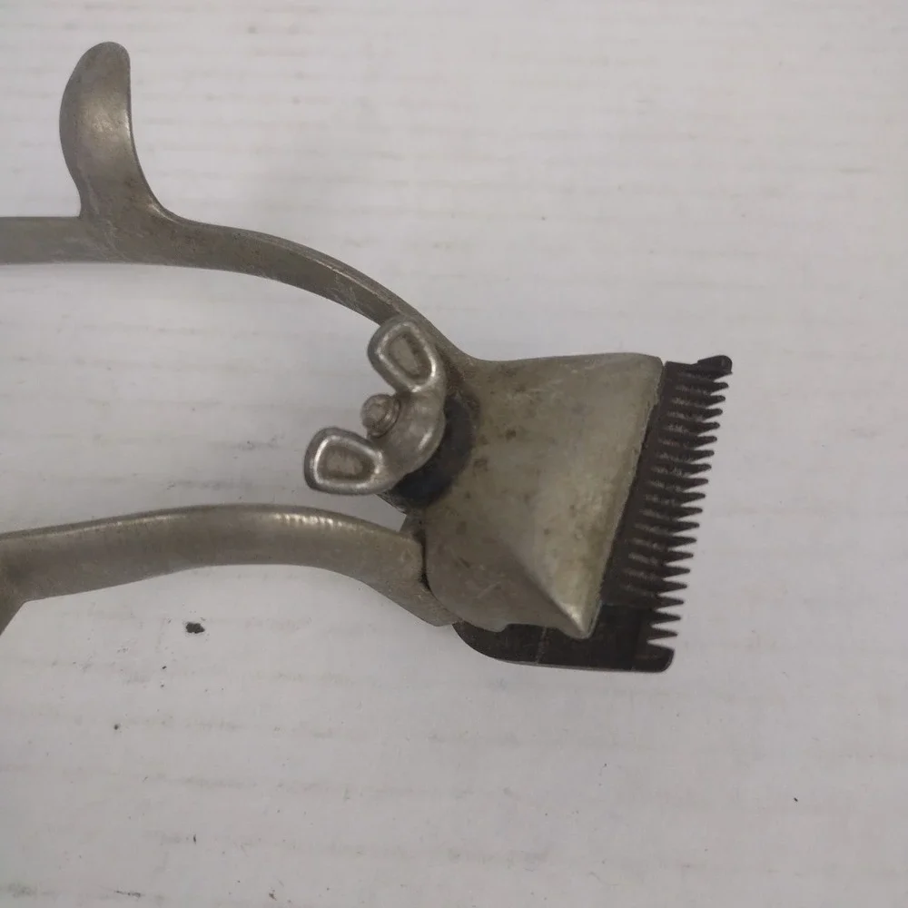 Vintage John Oster Model 105 Manual Hair Clippers Barber USA & 1920's Razor Set